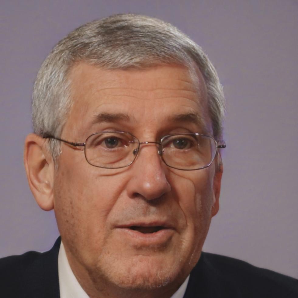 Casimir Drakos, esperto in correzioni ottiche avanzate